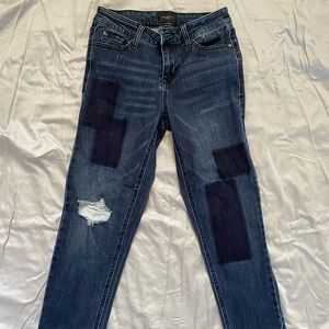 Patch Skinny Girlfriend Jeans